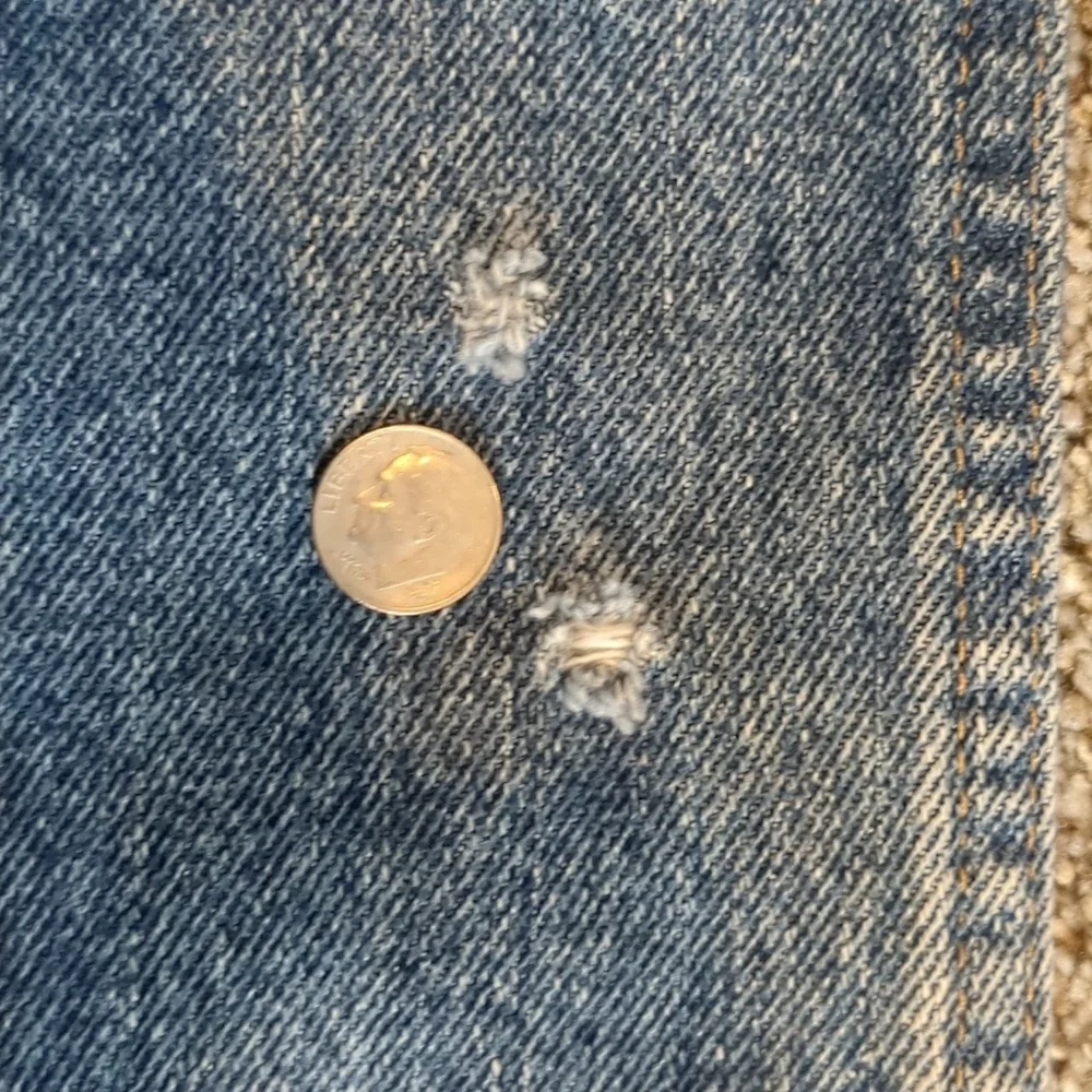 Men's Wrangler distressed regular fit blue jeans size 32X32 - Picture 12 of 12